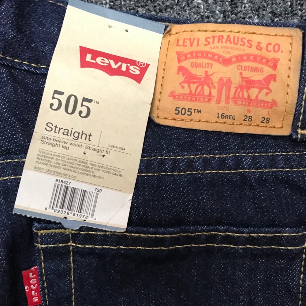 Levi’s - Picture 5 of 5